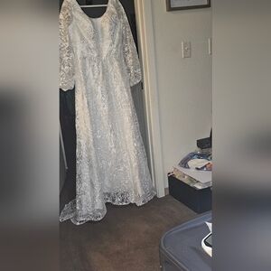 Wedding dress